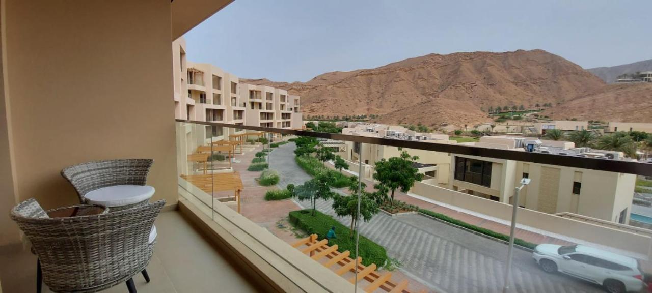 One Elegant 1Bhk Apartment In Muscat Bay 02 Kültér fotó