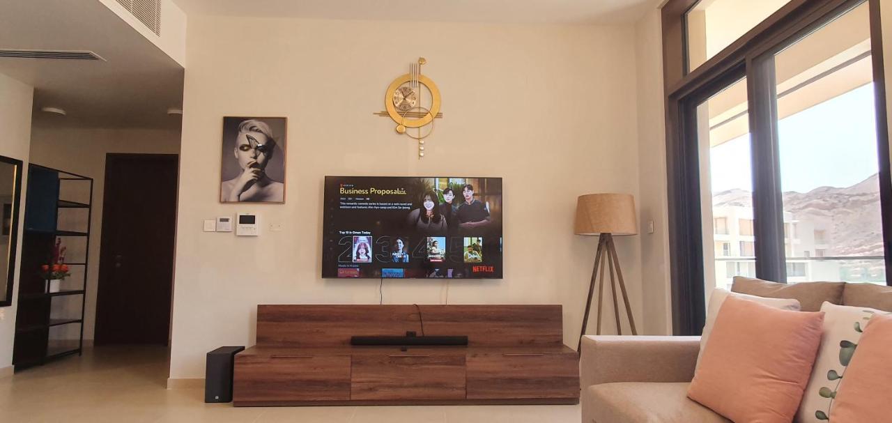 One Elegant 1Bhk Apartment In Muscat Bay 02 Kültér fotó
